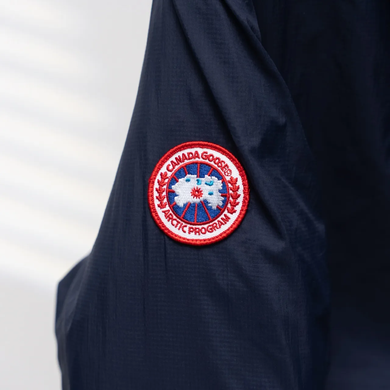 P860 CANADA GOOSE丨Canada Goose 5078 single zipper armband hooded down jacket Color: Dark Blue Size: XS-XL
